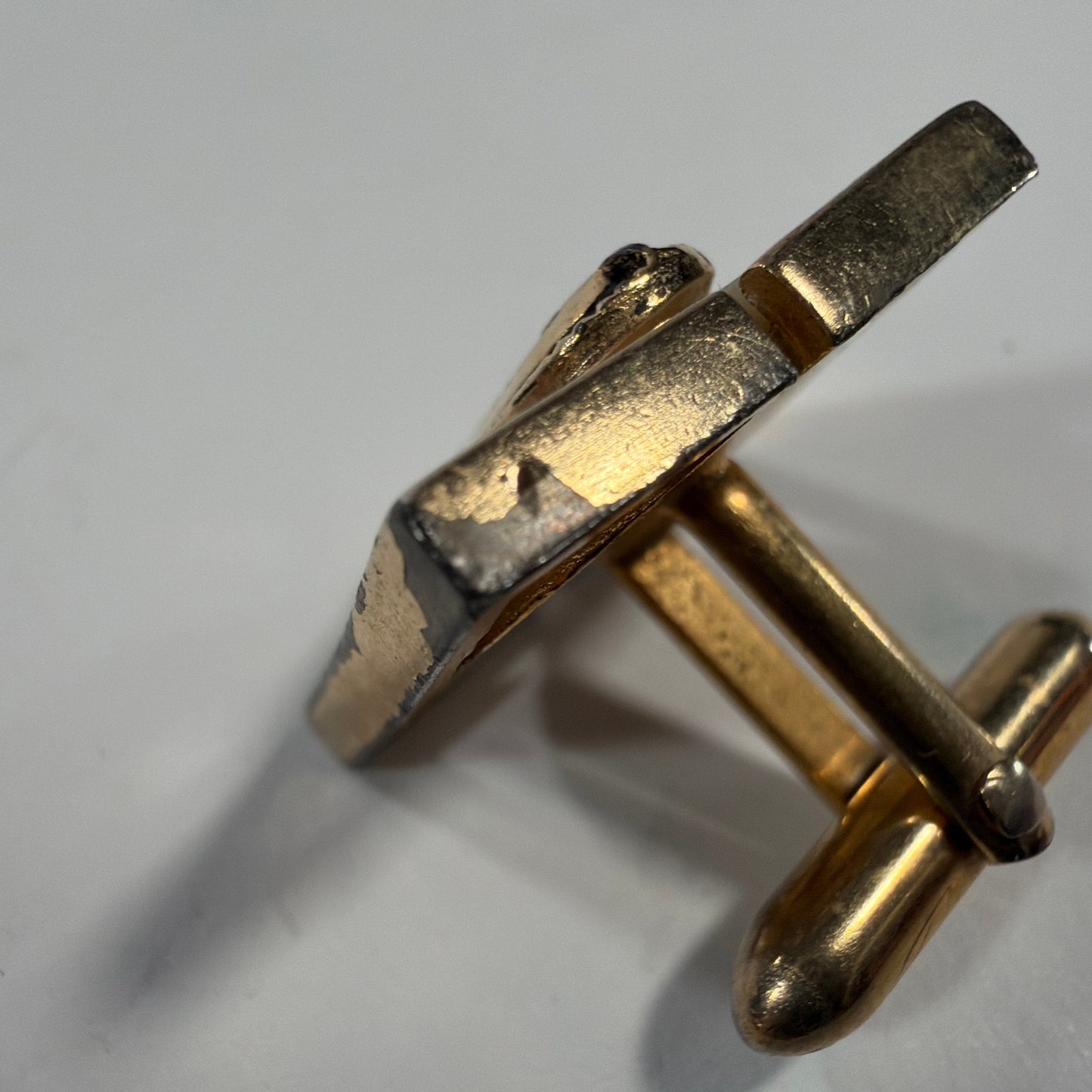 Swank Horse Head Mother of Pearl Gold-Tone Cufflinks Pair