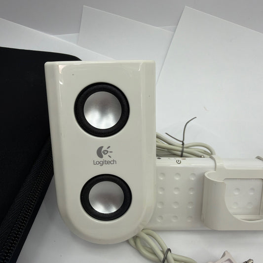 Logitech mm22 S-0159A Portable Speakers White With Carrying Case