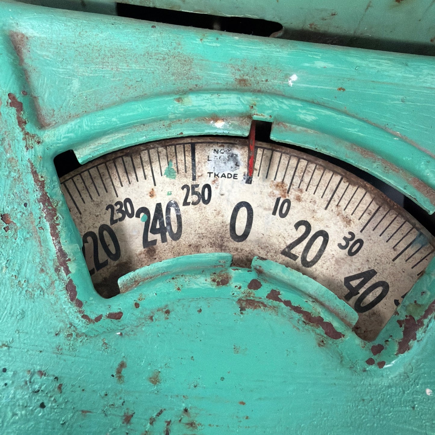 Vintage Green Analog Mechanical Scale 250 lb Platform 9 x 12 x 5