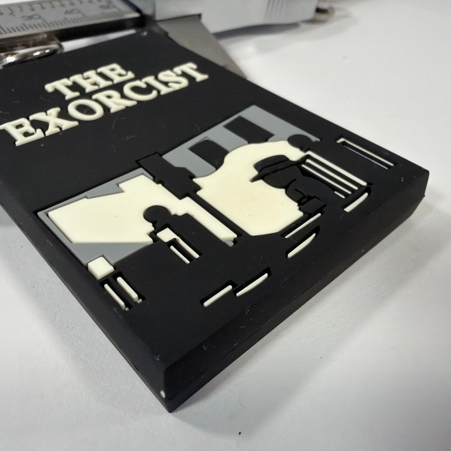 The Exorcist Licensed Black Keychain with Lobster Clasp 54 mm