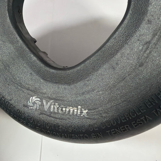 Vitamix 64 oz Container Lid Black No Center Plug Stopper