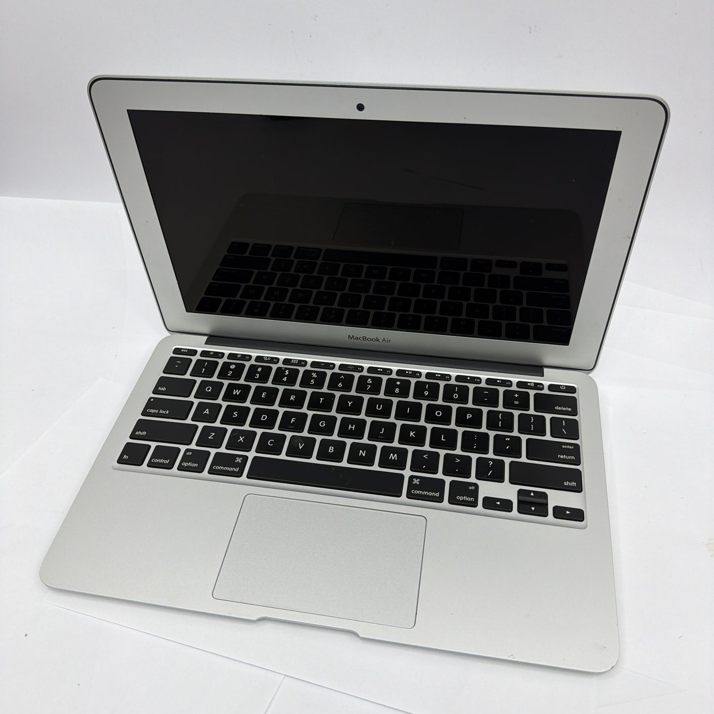 Apple MacBook Air 11-inch A1465 EMC 2631 Silver For Parts No Power