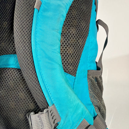 REI Co-op Tarn 18 Youth Hiking Daypack Backpack 18L Teal Blue