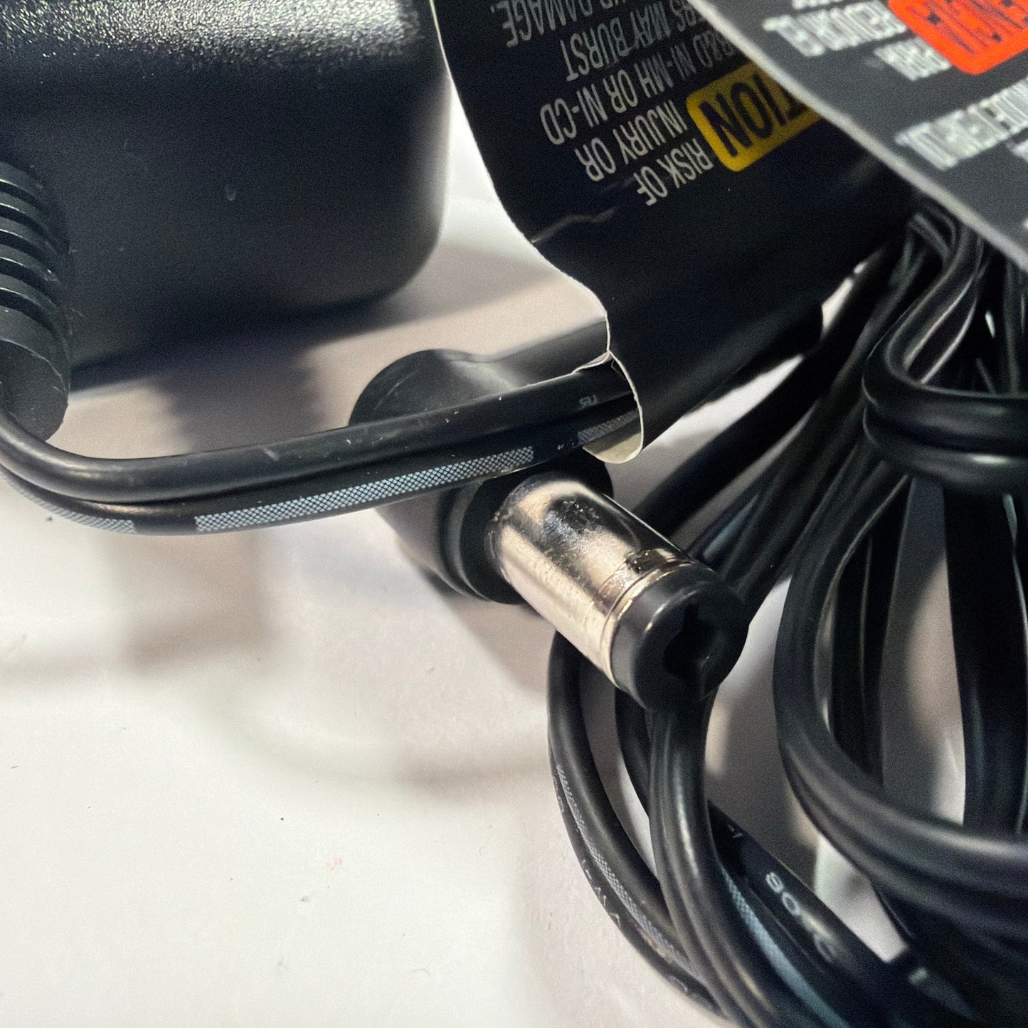 BLACK+DECKER 24V DC 210mA Power Supply Adapter 90592362-02 ETPCA-P180021U3