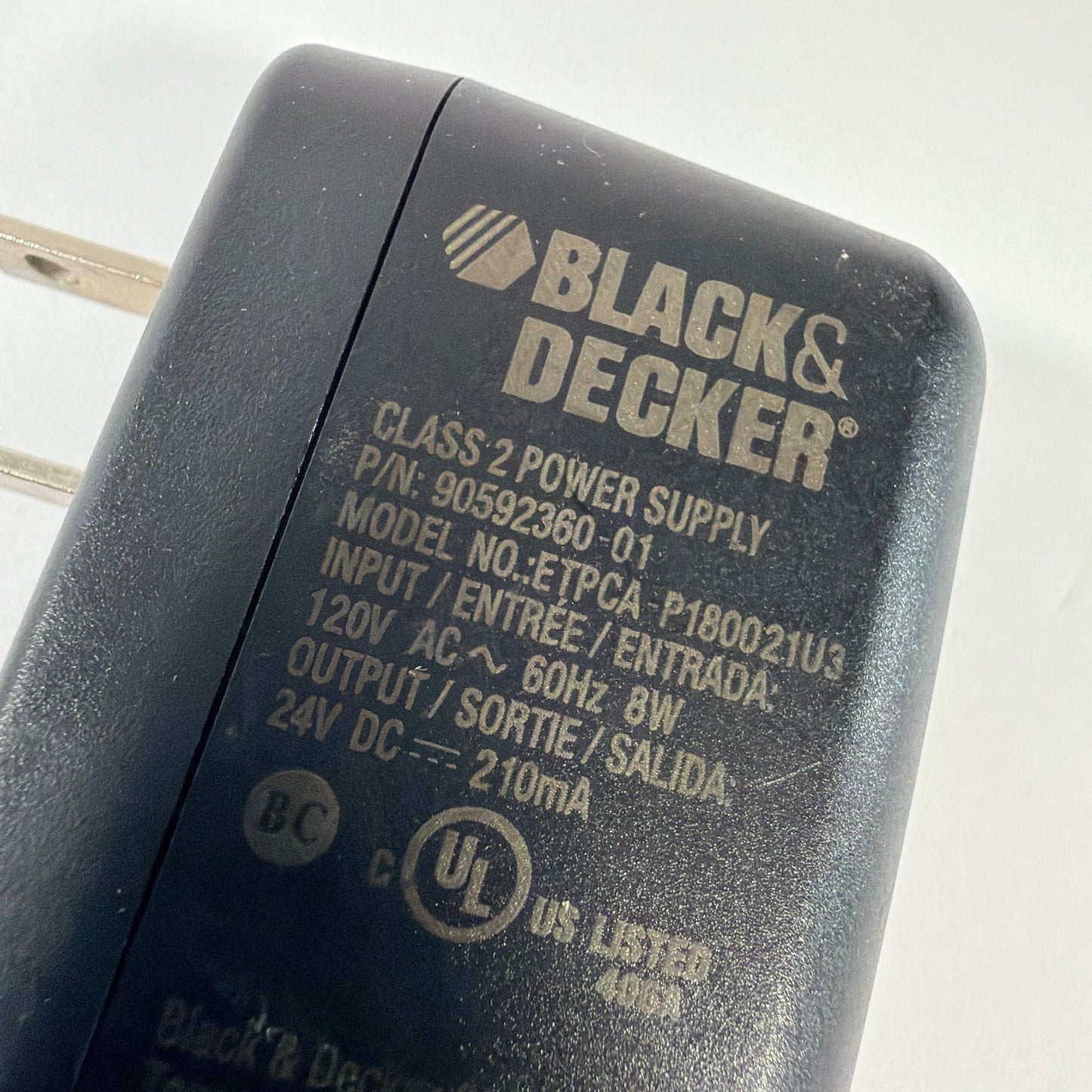 Black & Decker 9.6V–18V Battery Charger 90592360-01