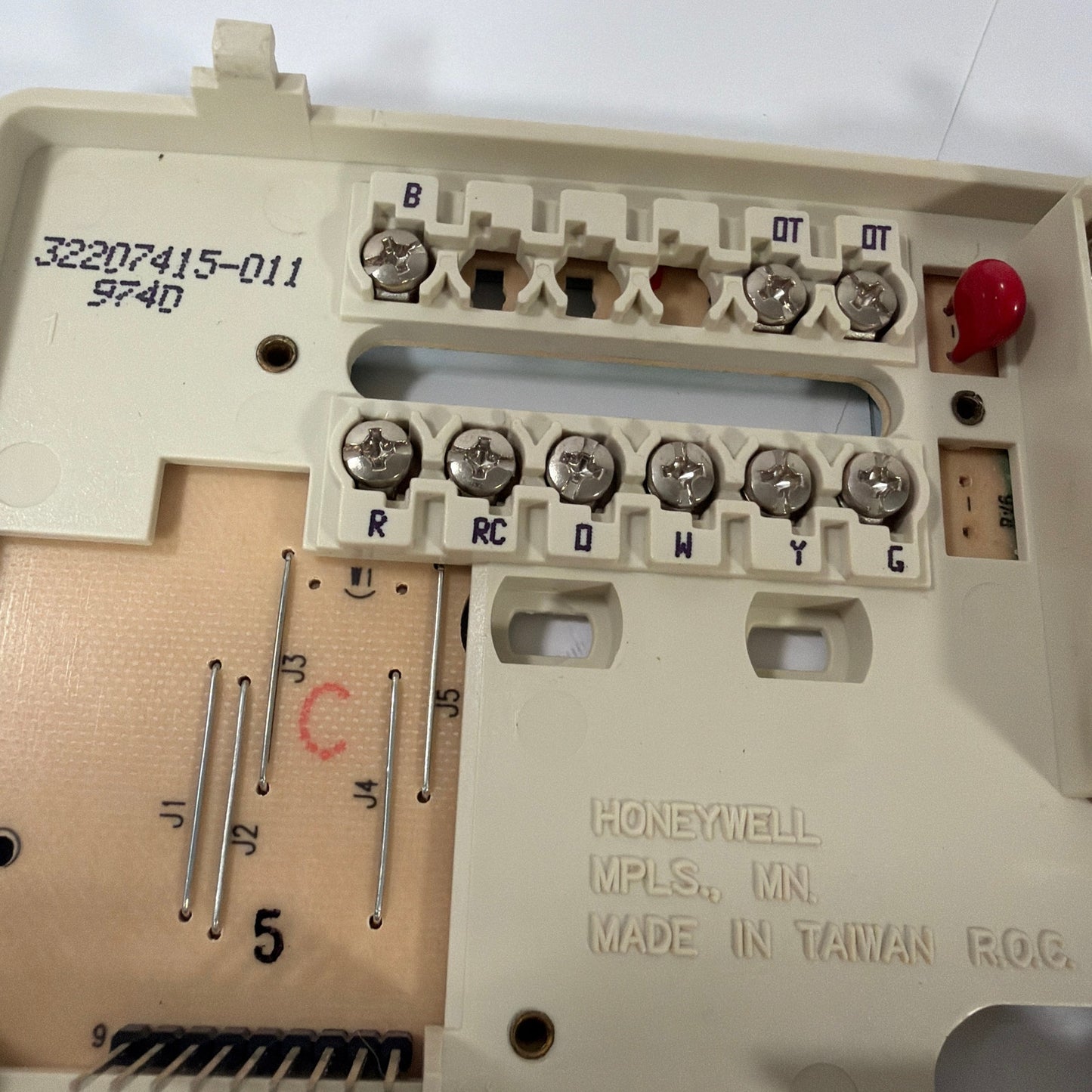 Honeywell T8602C2000 Programmable Thermostat Beige