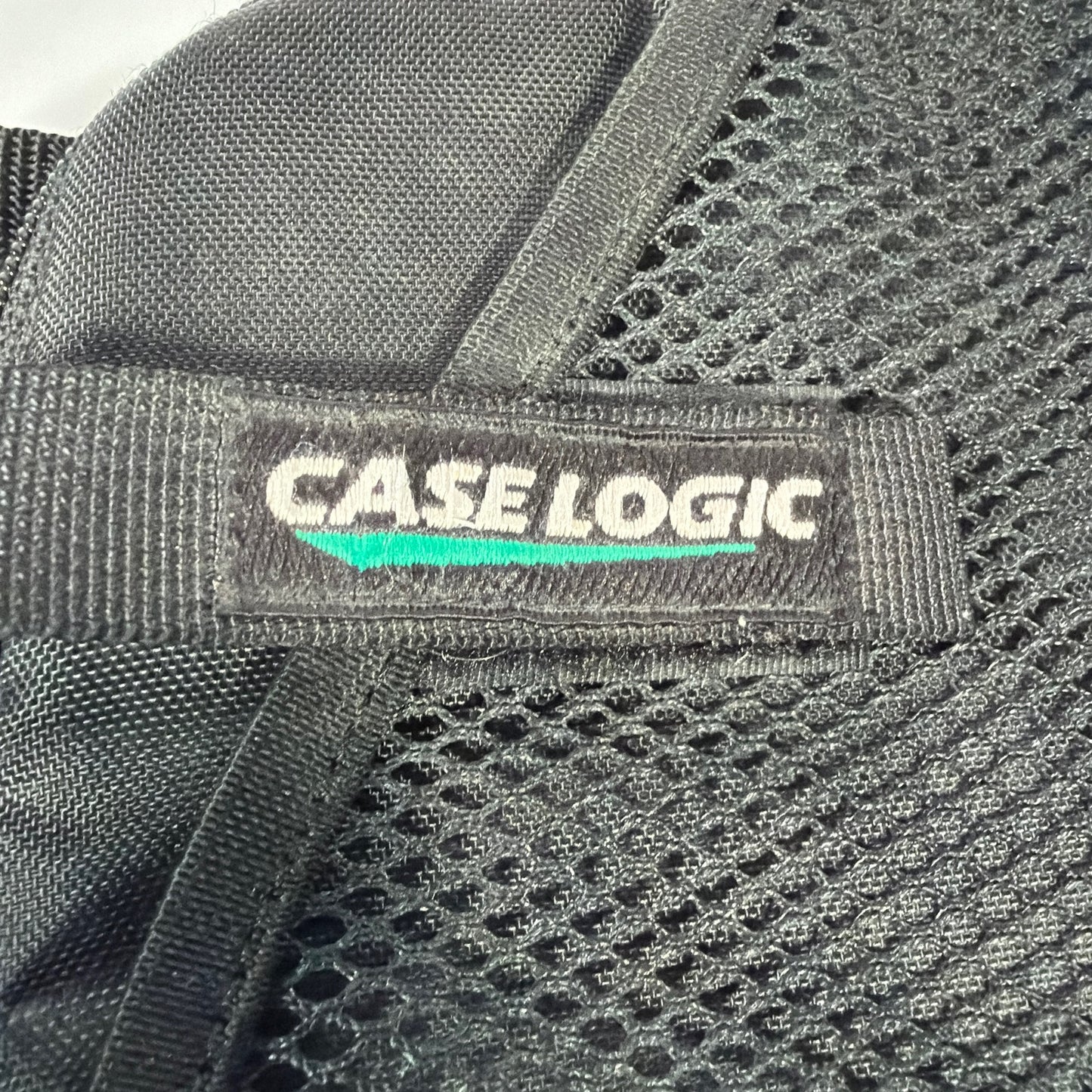 Case Logic Portable CD Player Fanny Pack Waist Bag Black