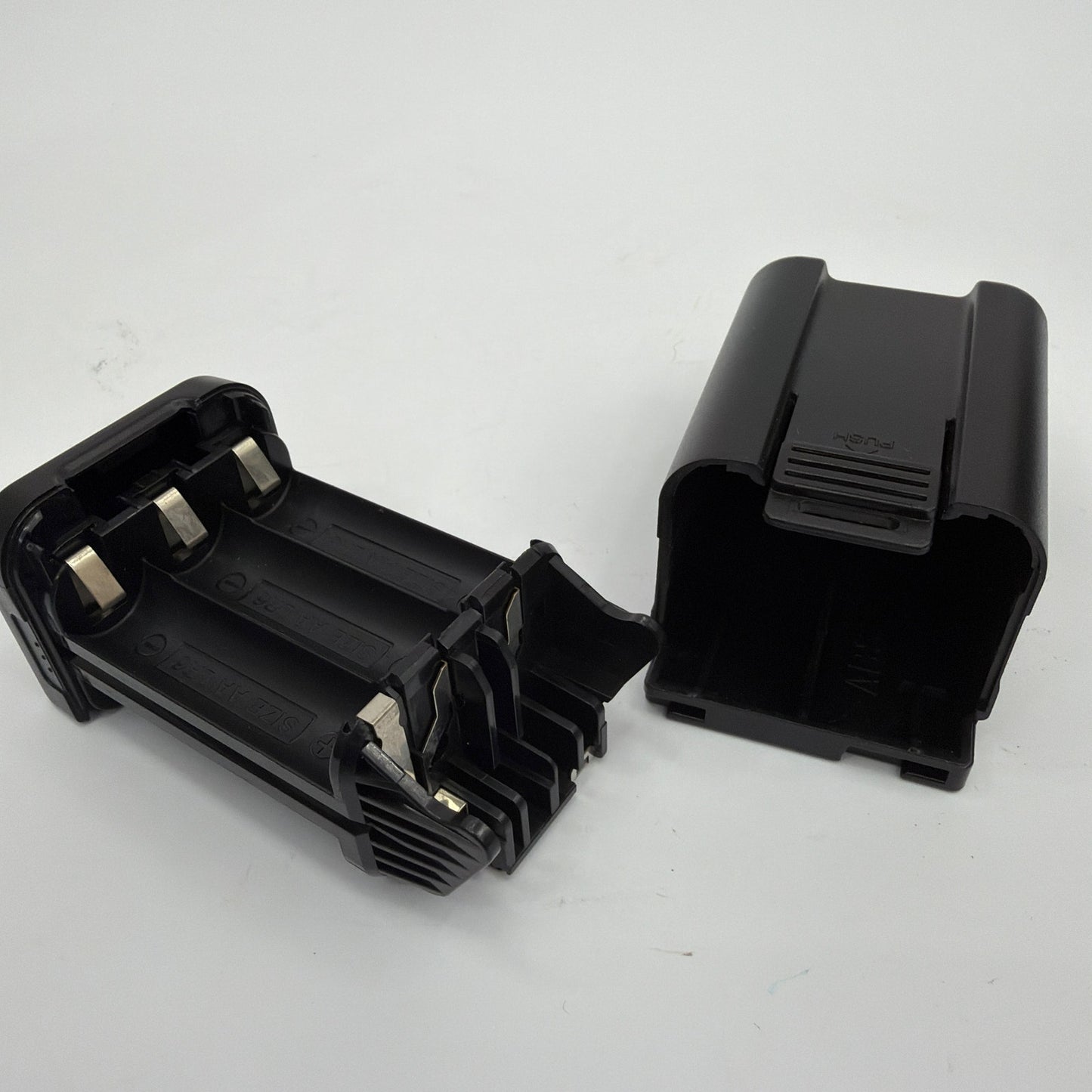 Sony 5D Battery Case N60 AA x6 DC 9V Output Made in Japan Tested Working