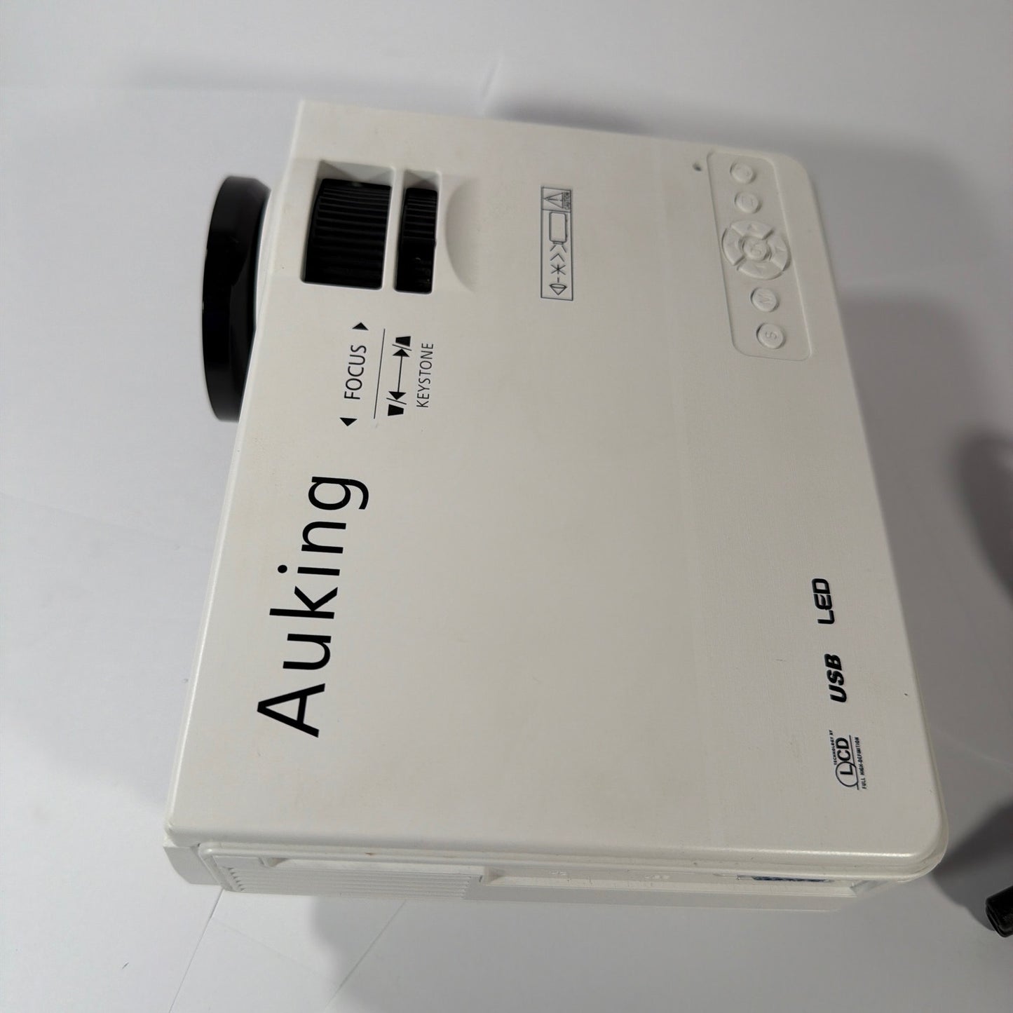 Auking M8-F Mini LED Projector White Tested Working With Power Cord