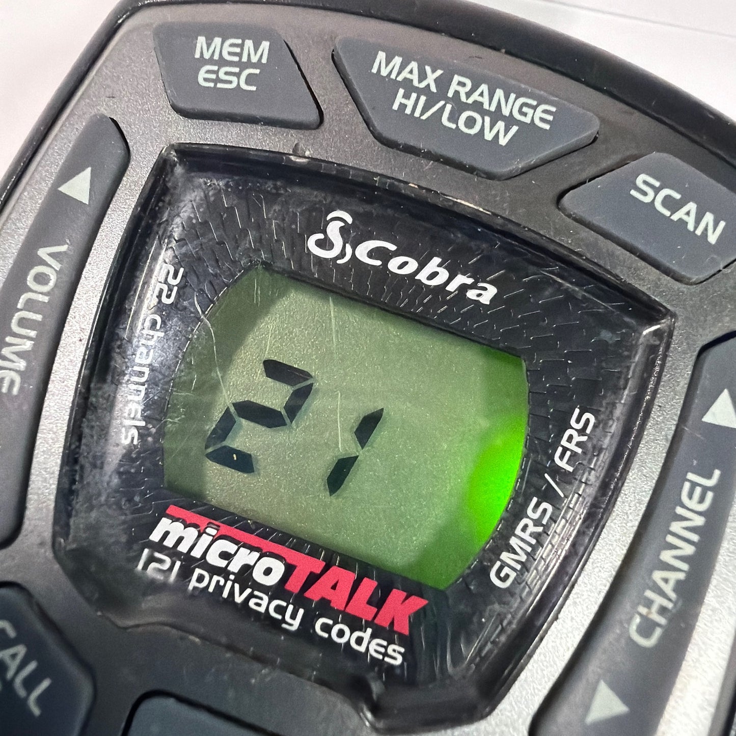 Cobra microTALK CXT545 22-Channel GMRS/FRS Two-Way Radio Black/Red Tested