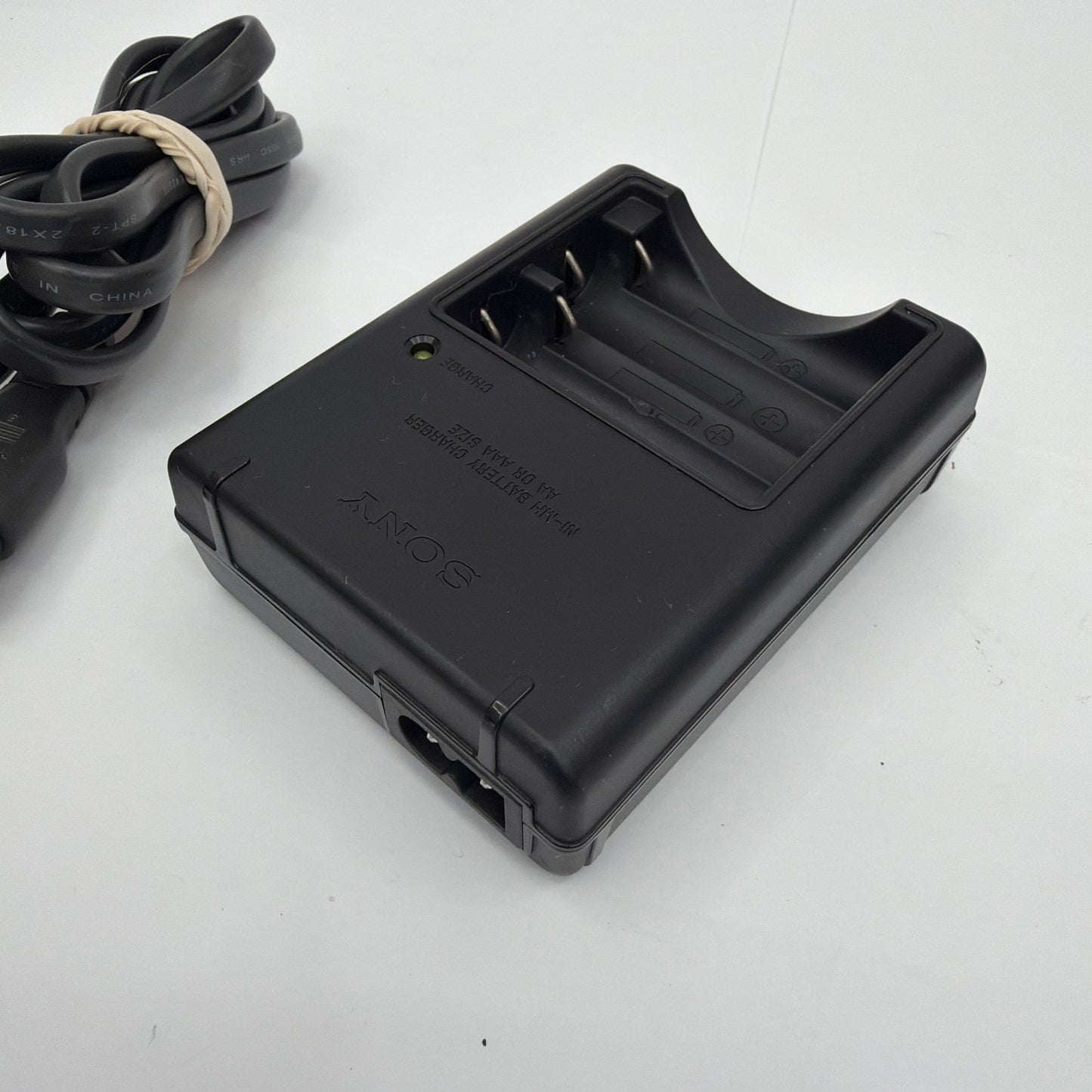Sony BC-CS2A Ni-MH AA/AAA Battery Charger with Power Cord