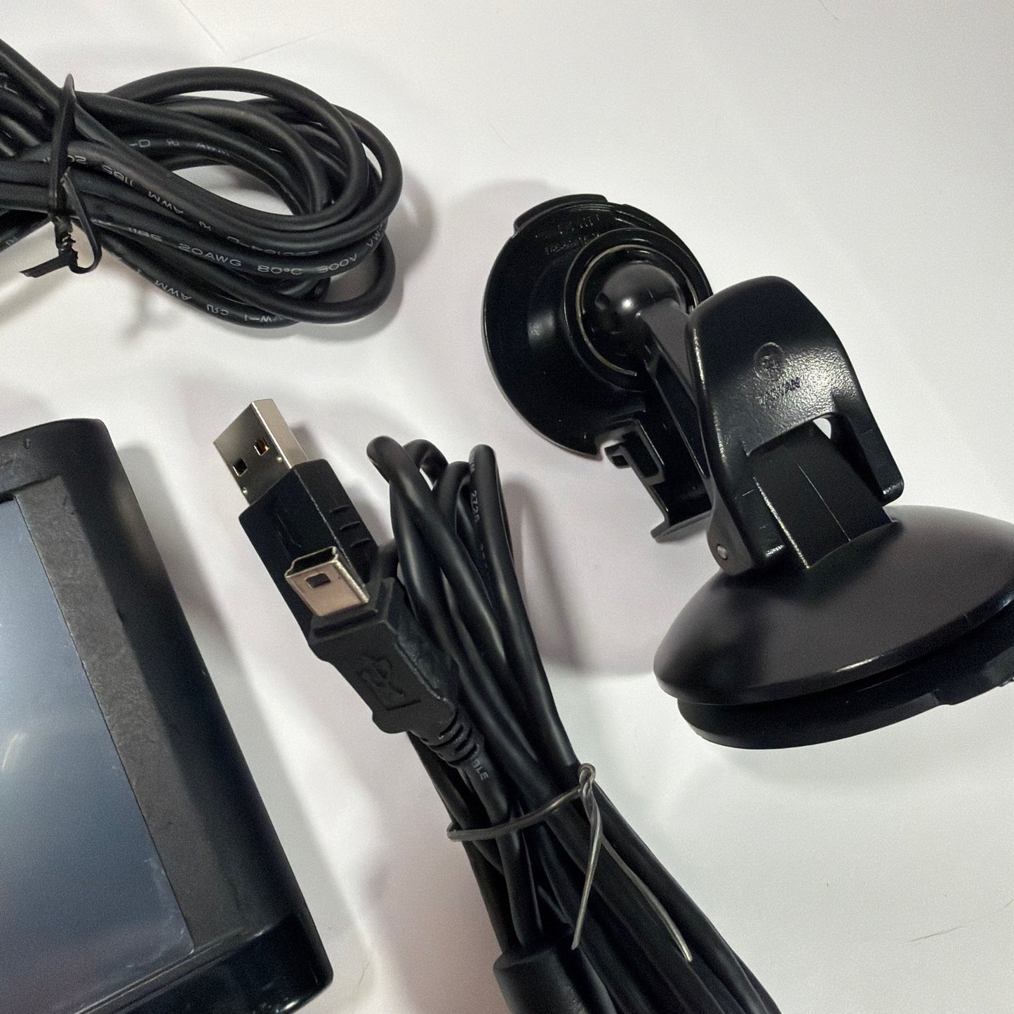 Garmin nüvi 52LM 5" GPS Navigator w/ Mount Car Charger USB Tested