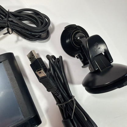 Garmin nüvi 52LM 5" GPS Navigator w/ Mount Car Charger USB Tested