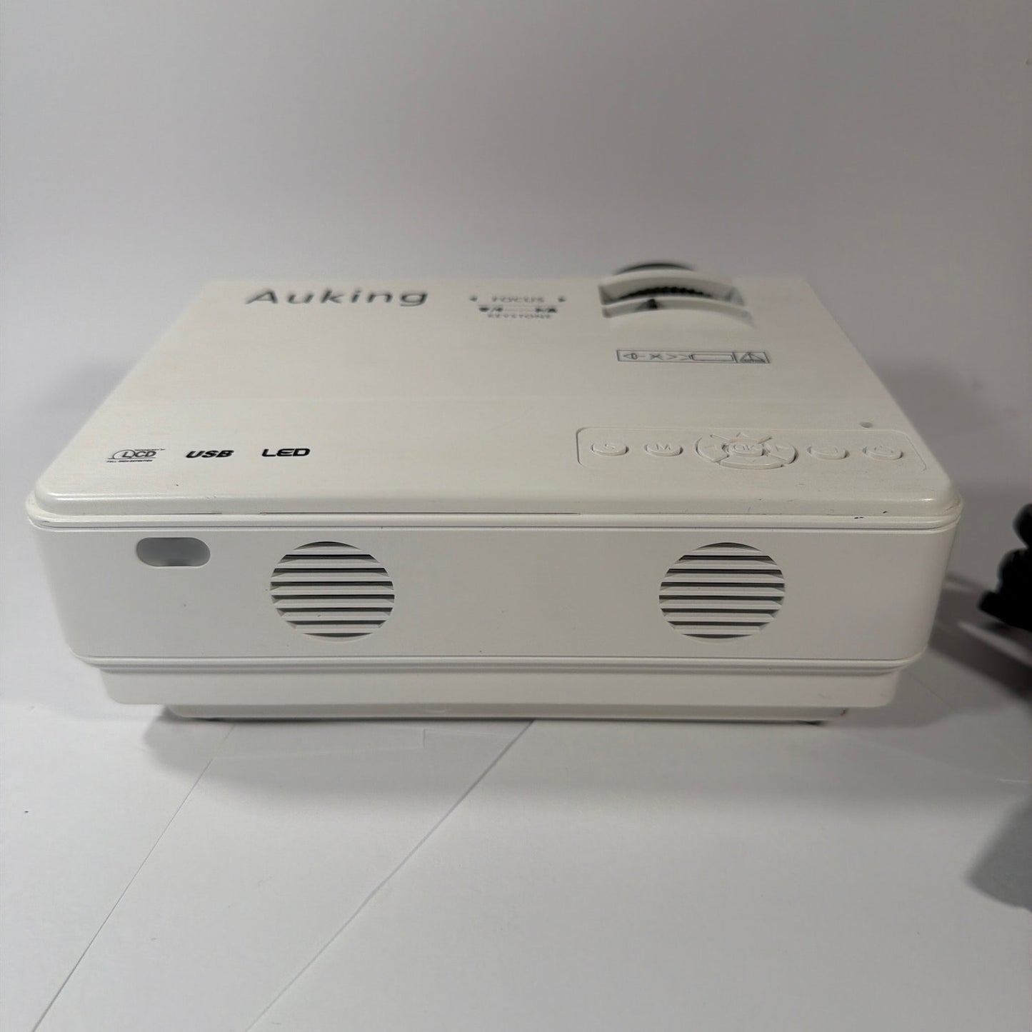 Auking M8-F Mini LED Projector White Tested Working With Power Cord