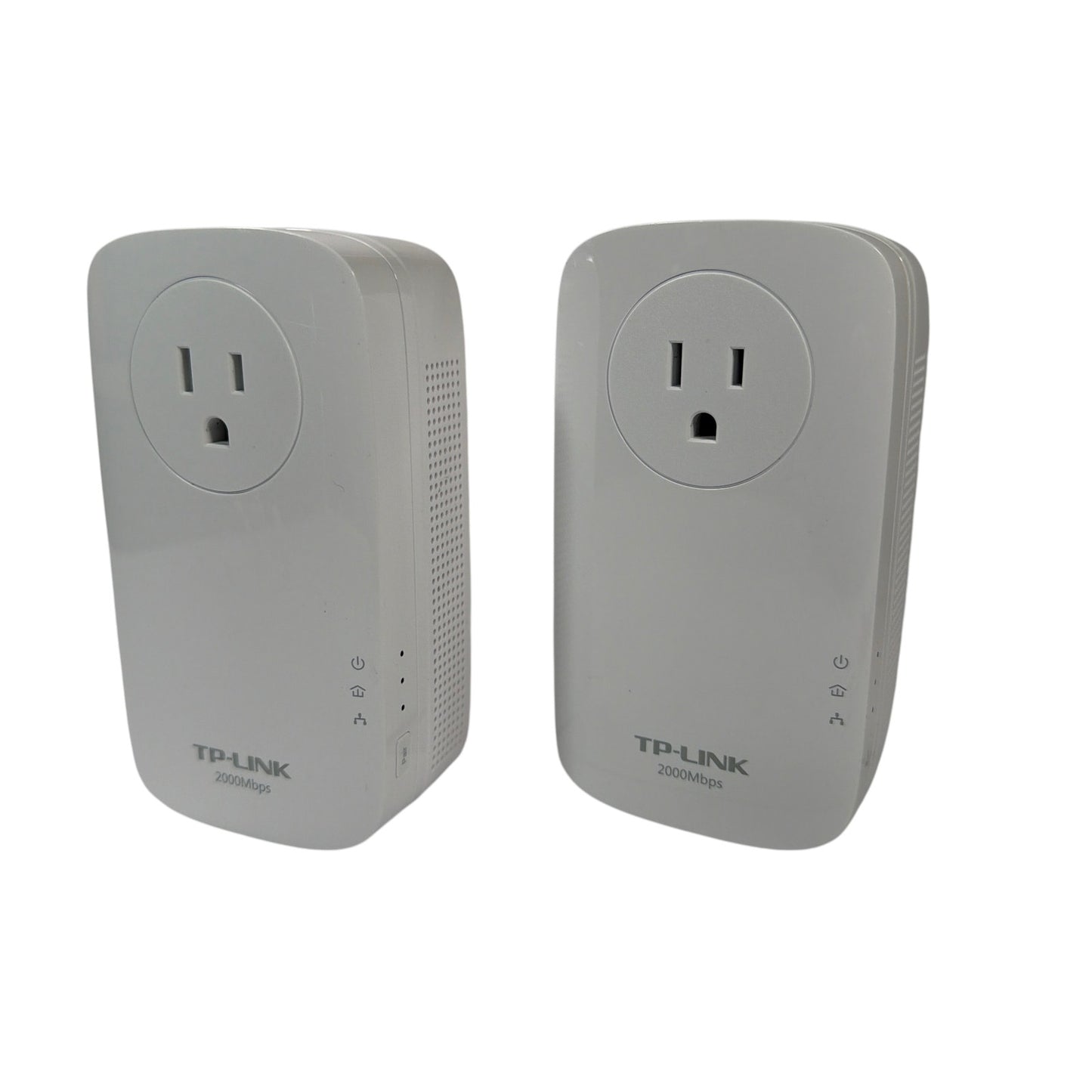 TP-Link TL-PA9020P AV2000 2-Port Gigabit Passthrough Powerline Adapters Pair