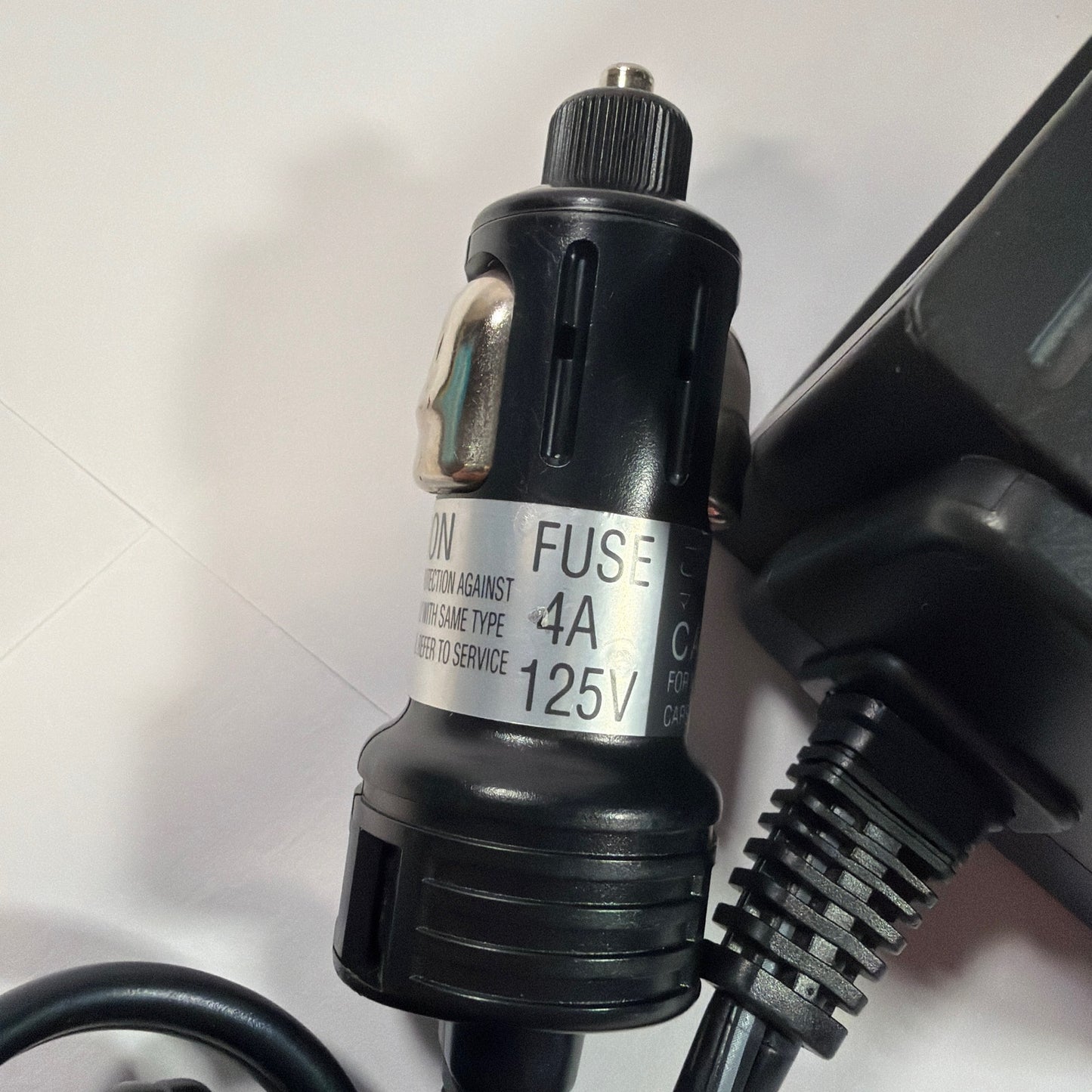Sony DC-V515 Car Battery Charger 12/24V DC Adapter 8.4V Output Tested Working