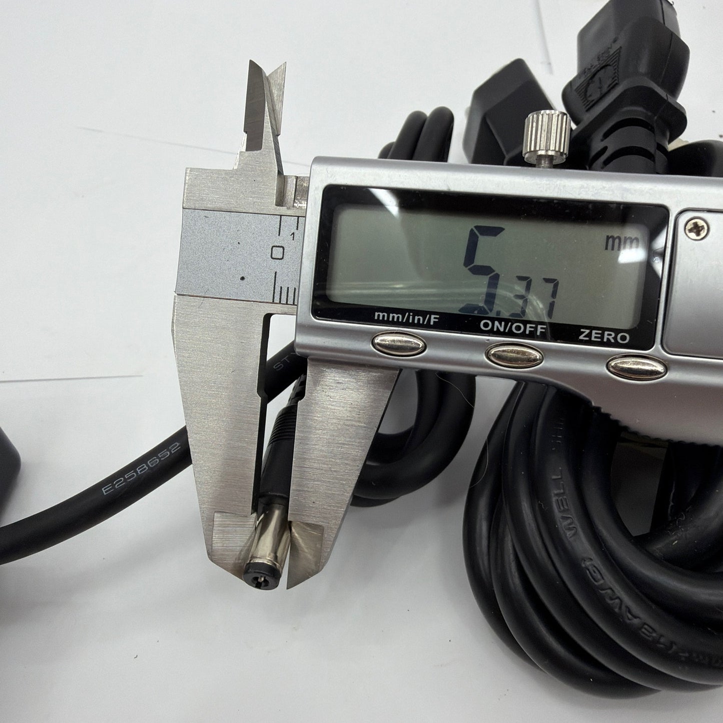 Kunshan ST Electronics SHC-8100LC 36V 2A Li-Ion Battery Charger