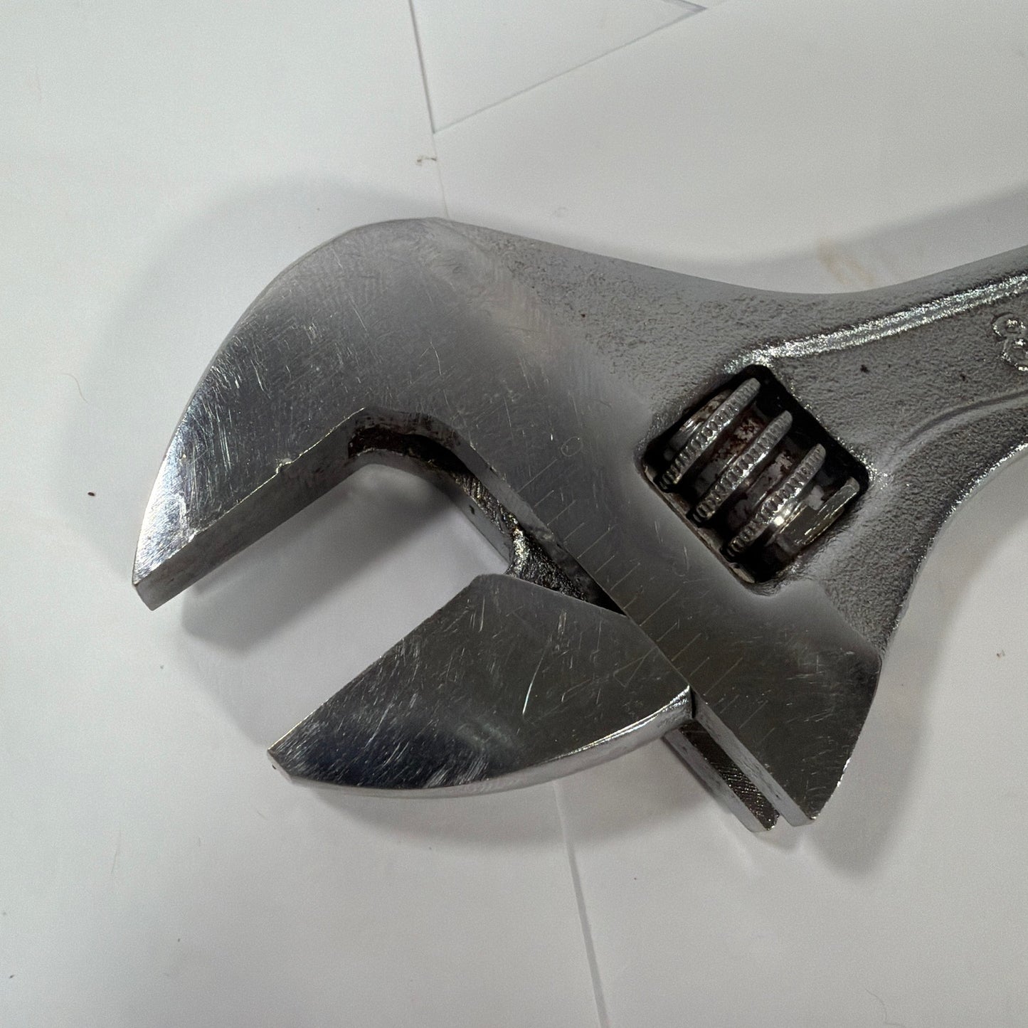 Duralast 8 in Adjustable Wrench 56-002