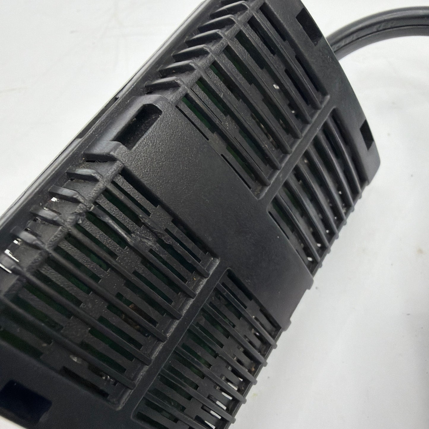Archer 270-1562E DC Auto Adapter 3/6/9/12V Tested Working