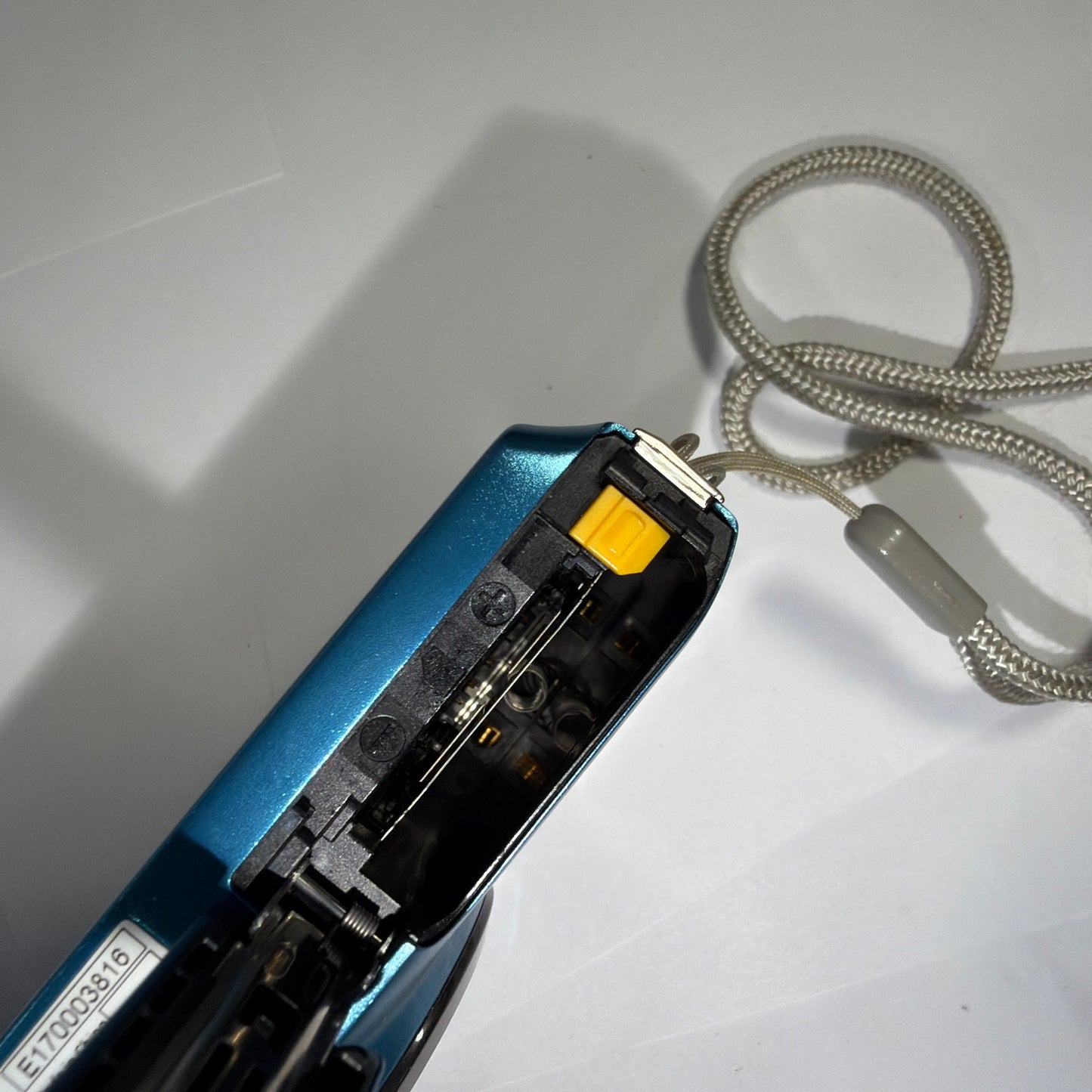 GE E1486TW 14.1MP Blue Digital Camera For Parts SD Card Slot Blocked
