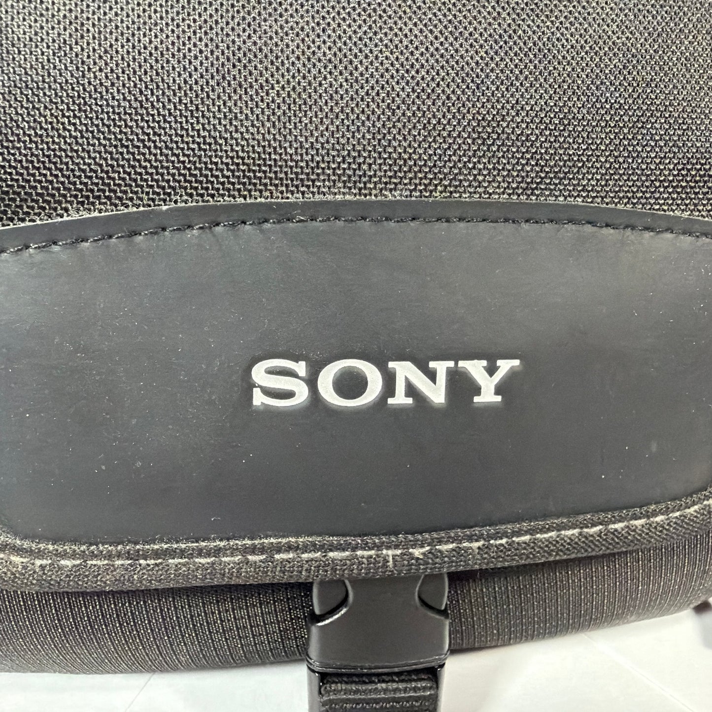 Sony LCS-U21 Padded Camera Carrying Case Bag Black with Dividers