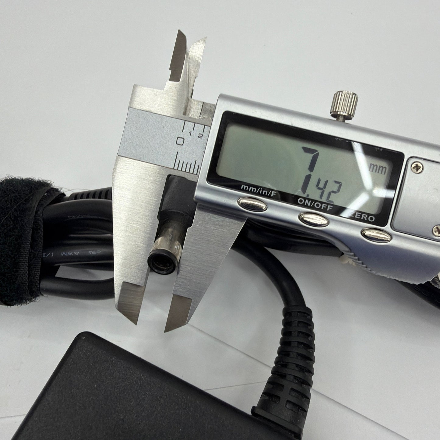 Philips Respironics Delta 80W AC/DC Power Adapter MDS-080AAS12 A 12V 6.67A