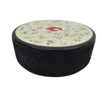 InGlasCo Calgary Flames Official NHL Hockey Puck with Multiple Signatures 3 Inch