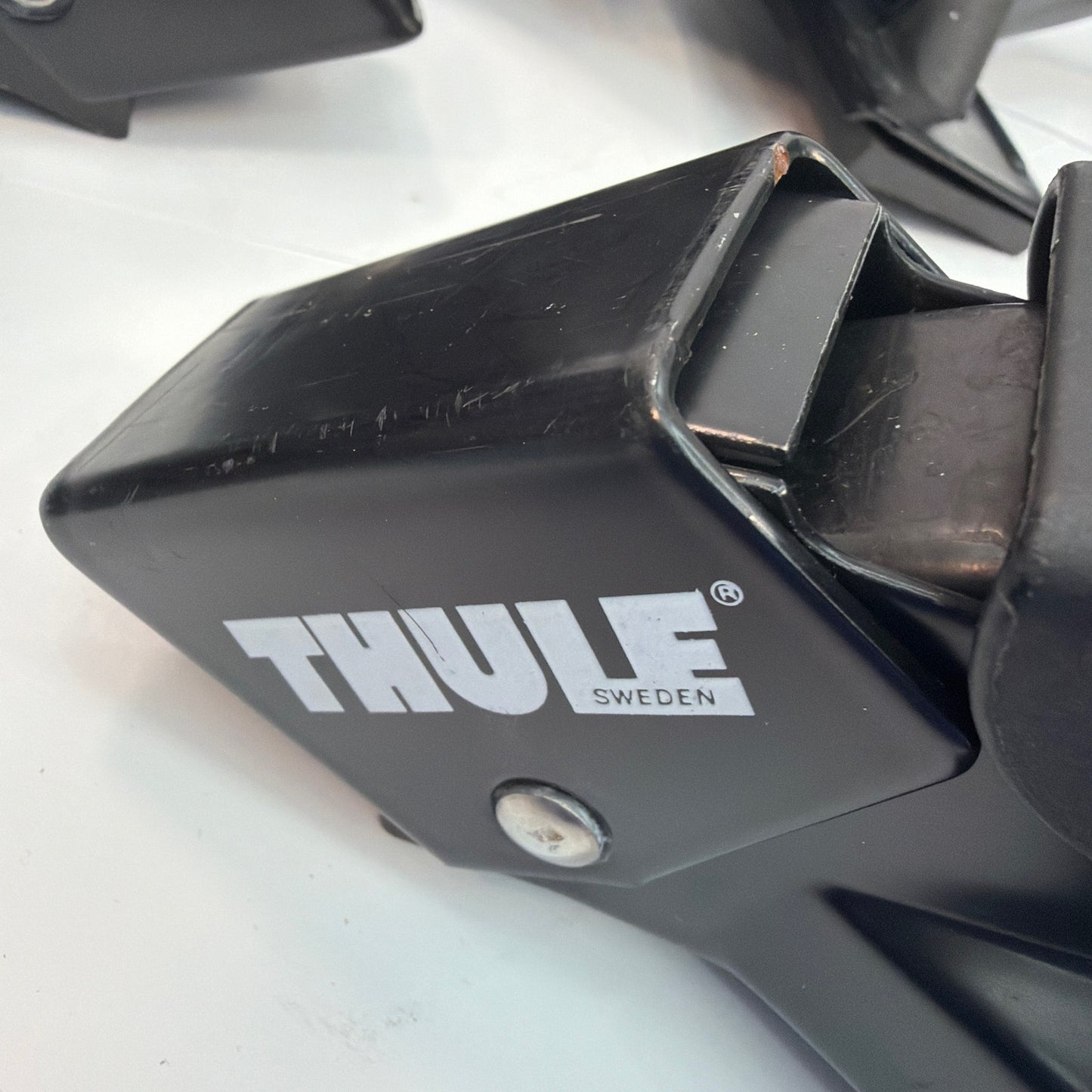 Thule Sweden Rain Gutter Roof Rack Towers Set of 4 Black