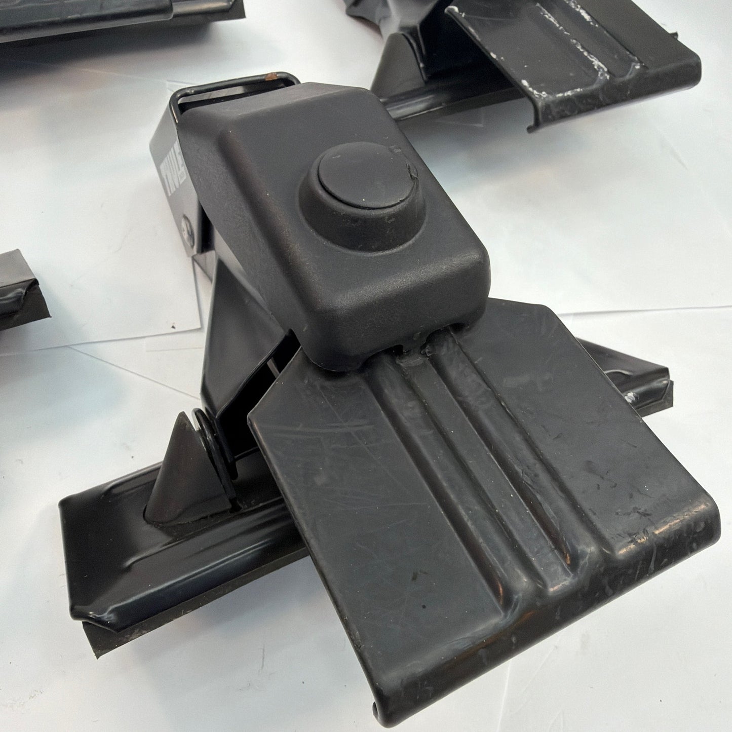 Thule Sweden Rain Gutter Roof Rack Towers Set of 4 Black