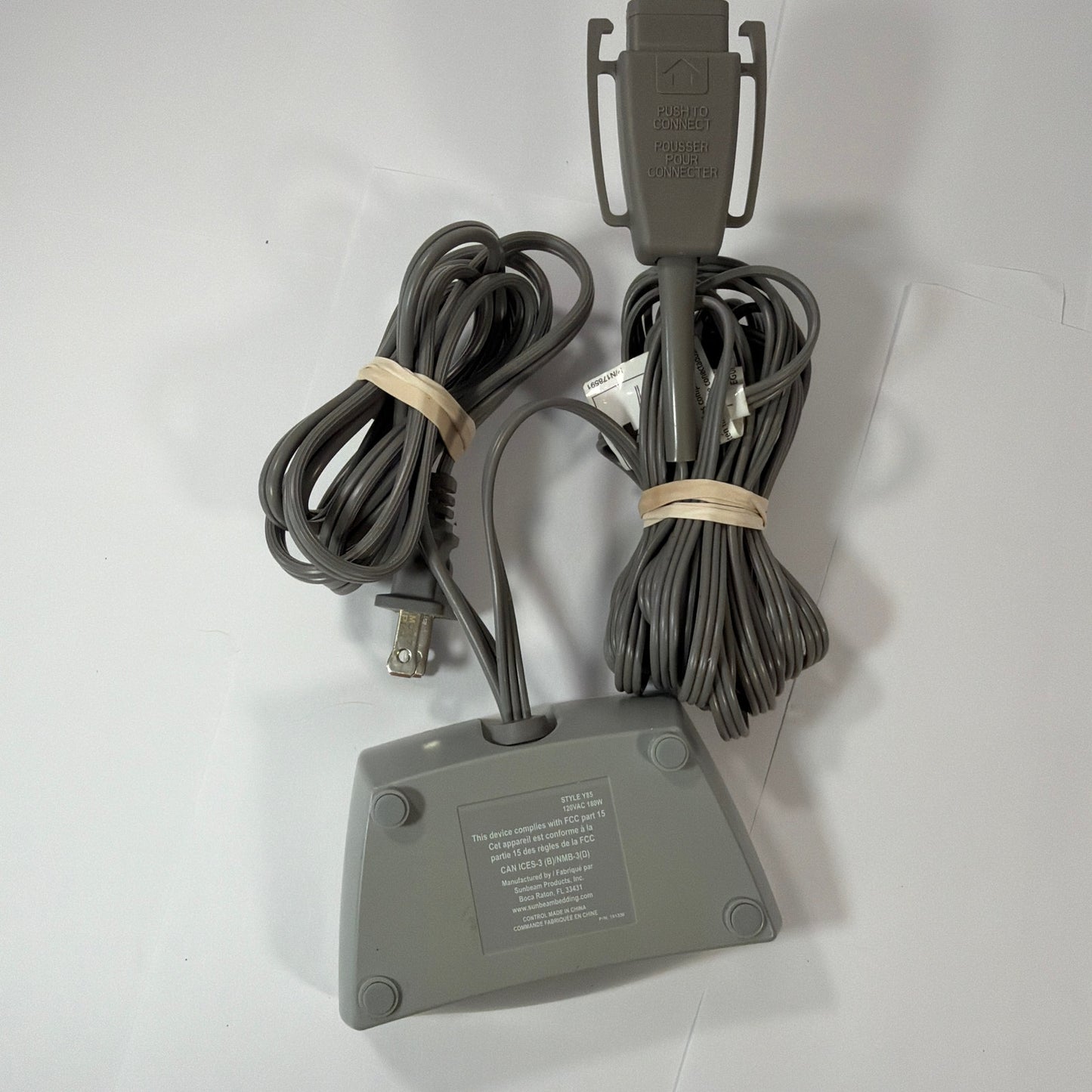 Sunbeam Heating Pad Controller Power Cord Style Y85 Auto-Off 10 Hours 120VAC 180