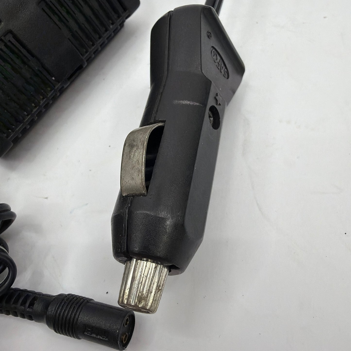 Archer 270-1562E DC Auto Adapter 3/6/9/12V Tested Working