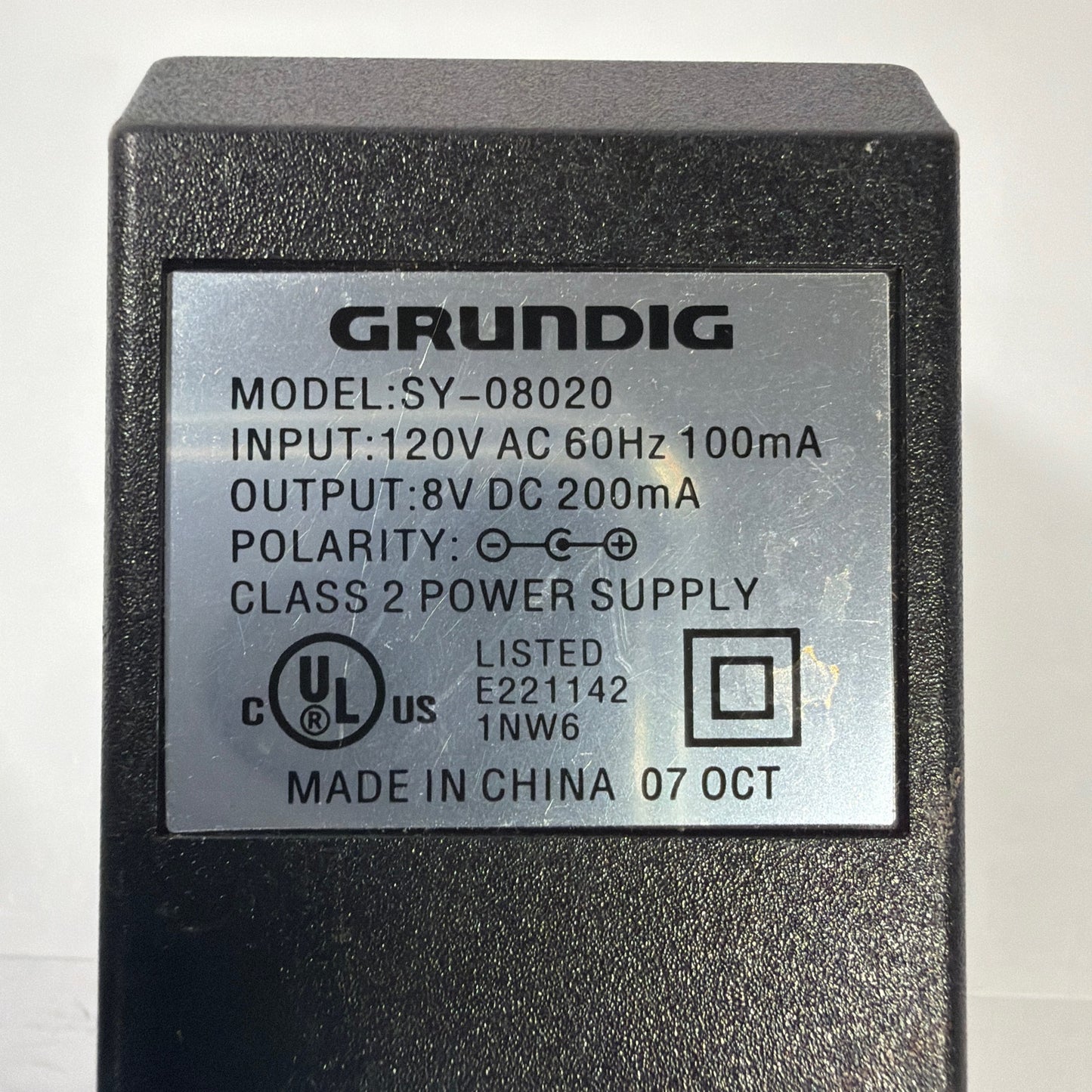 Grundig SY-08020 8V DC 200mA AC Adapter Power Supply