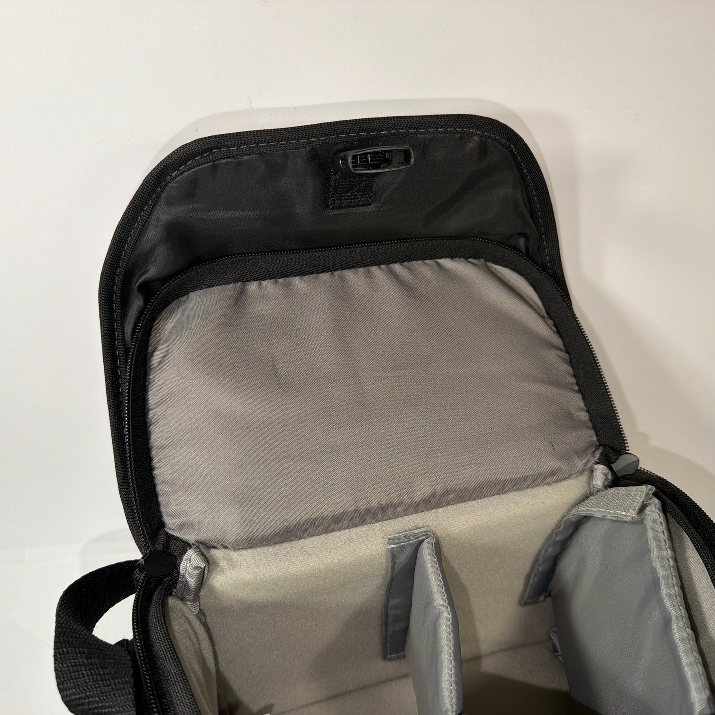 Sony LCS-U21 Padded Camera Carrying Case Bag Black with Dividers