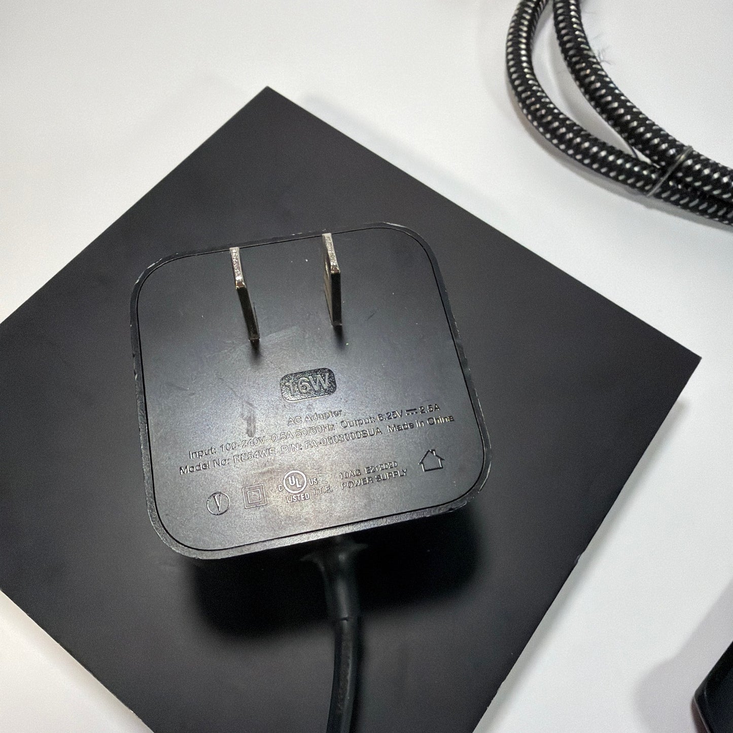 Amazon Fire TV 1st Gen Streaming Box CL1130 Bundle
