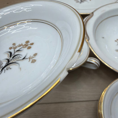 Noritake Winton 5521 White Gold Floral China Dinnerware Set Service for 8