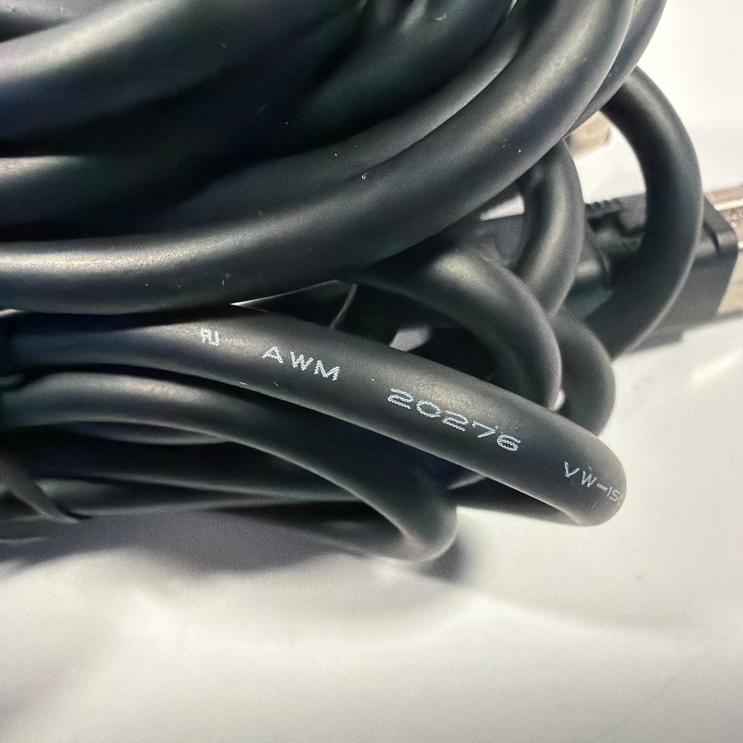 Bose Proprietary 8-Pin Male to Male Audio/Link Cable Black