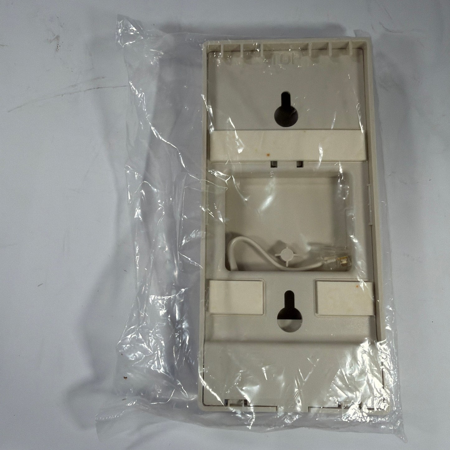 2Wire DSL Filter Wall Mount Plate LFT4-1-WMPT Beige