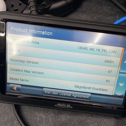Magellan RoadMate 5230T-LM 5" Touchscreen GPS Navigator with Car Charger