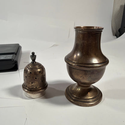Vintage Sterling Silver Muffineer Sugar Shaker Marked M Sterling 857 5 in 56.6g