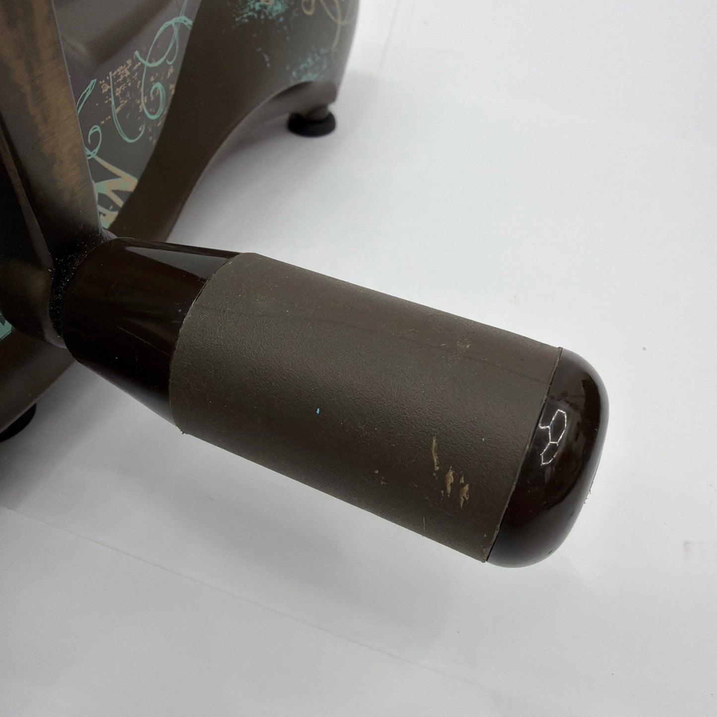 Sizzix BIGkick Model 02 Die Cutting Embossing Machine Brown Tan