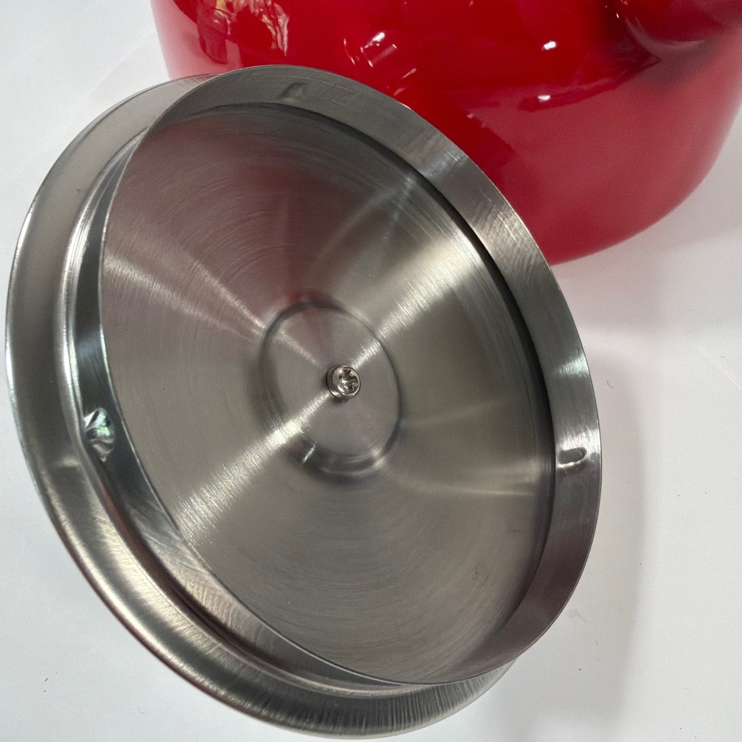 Chantal Bend Teakettle 37-BEND Red 1.6 Qt Whistling Tea Kettle