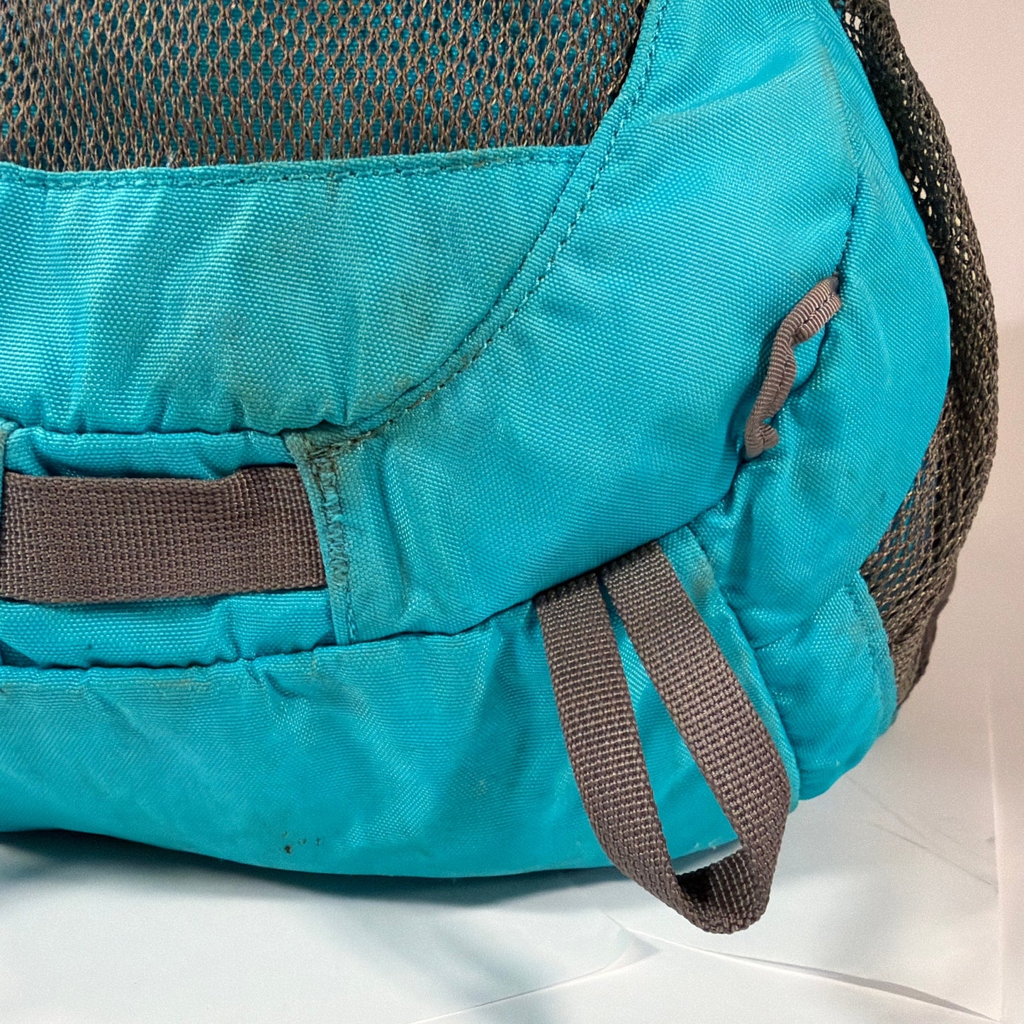 REI Co-op Tarn 18 Youth Hiking Daypack Backpack 18L Teal Blue