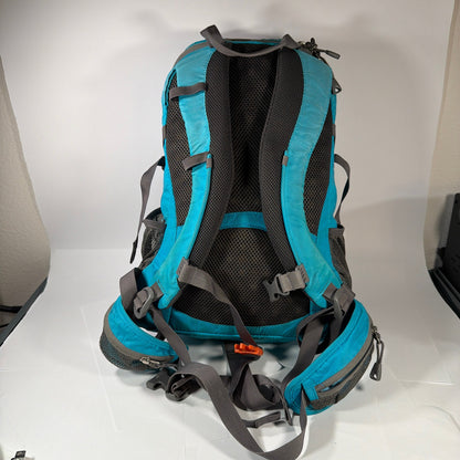 REI Co-op Tarn 18 Youth Hiking Daypack Backpack 18L Teal Blue