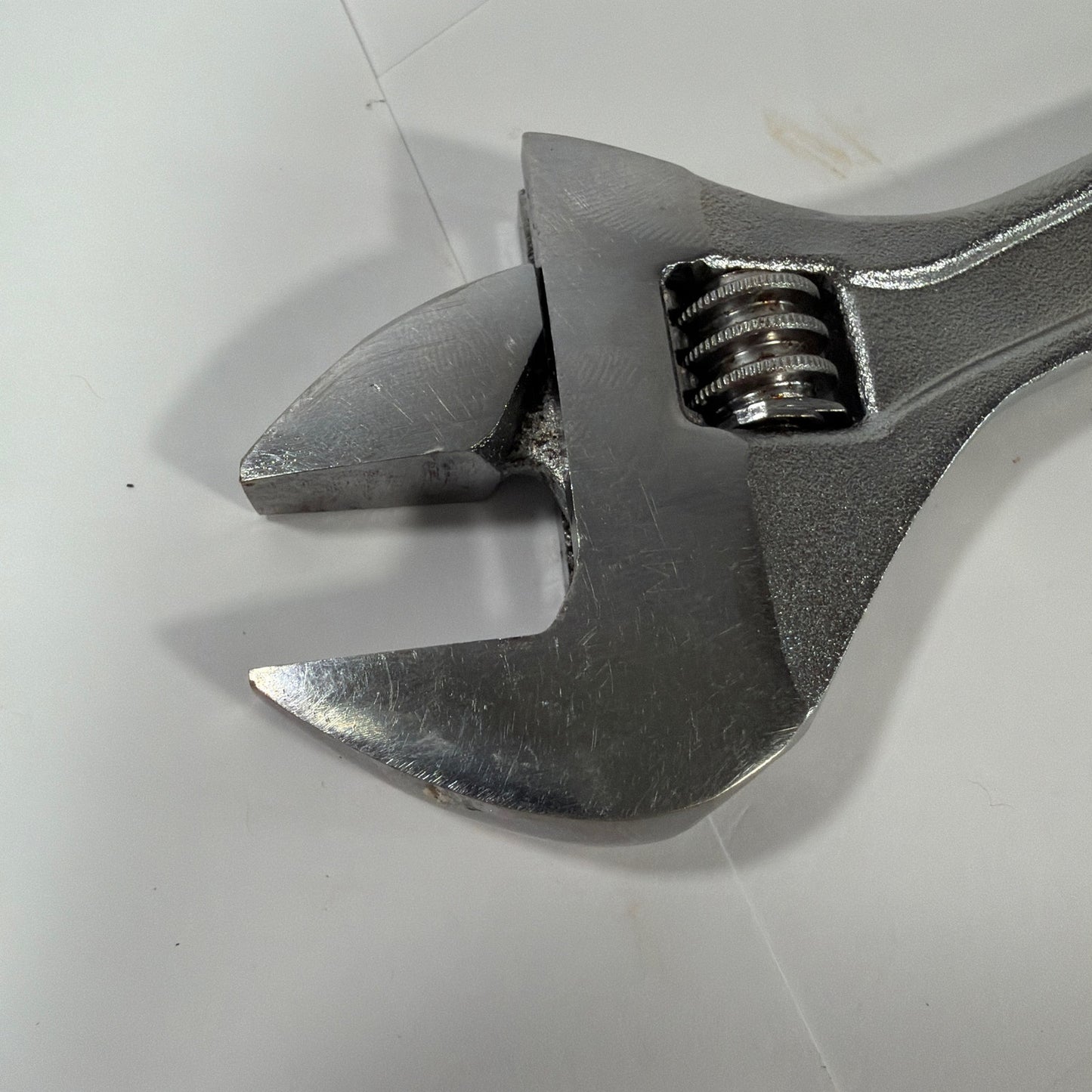 Duralast 8 in Adjustable Wrench 56-002