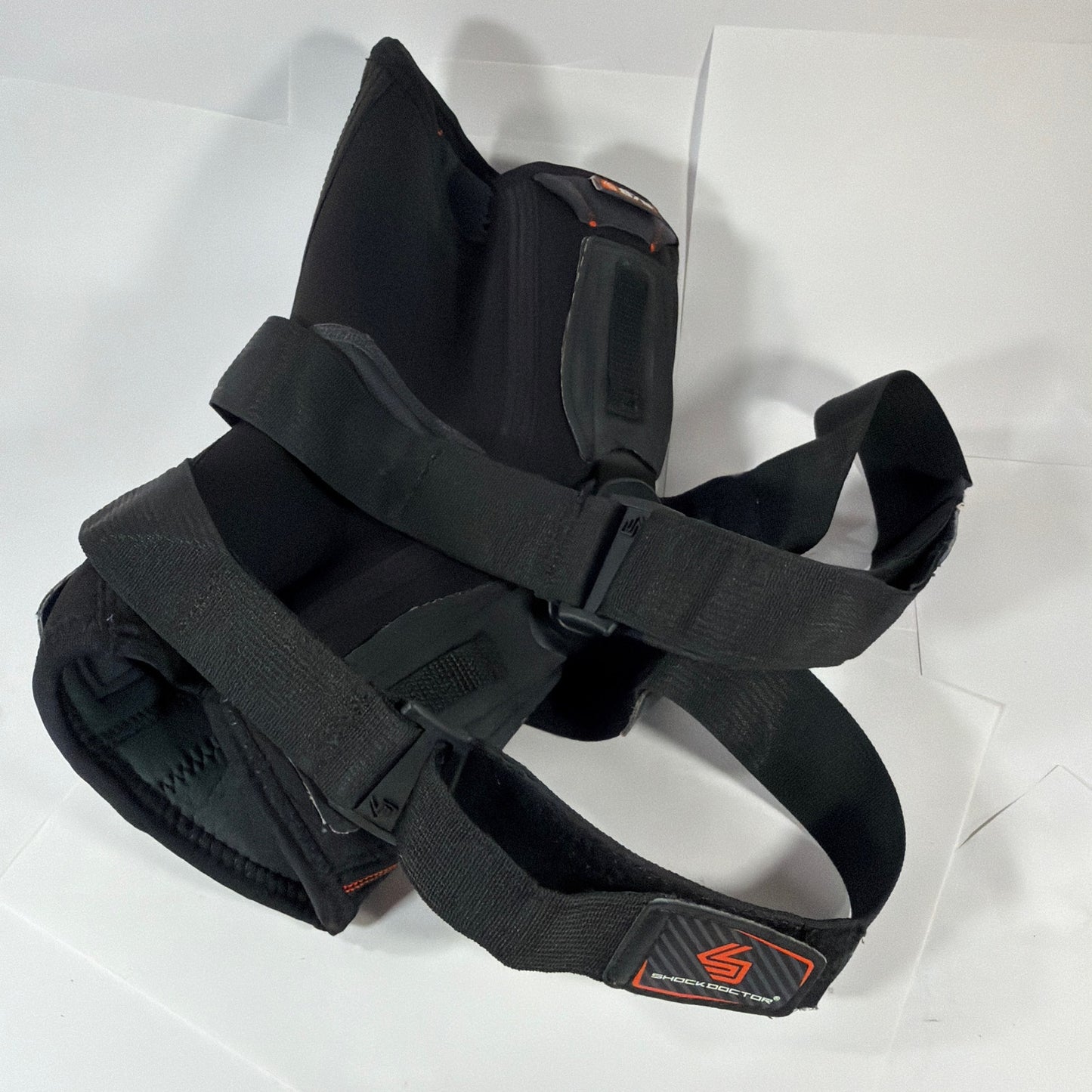 Shock Doctor Neoprene Knee Brace Support Large Black Orange