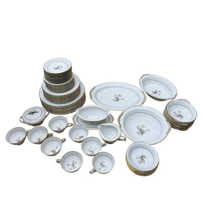 Noritake Winton 5521 White Gold Floral China Dinnerware Set Service for 8