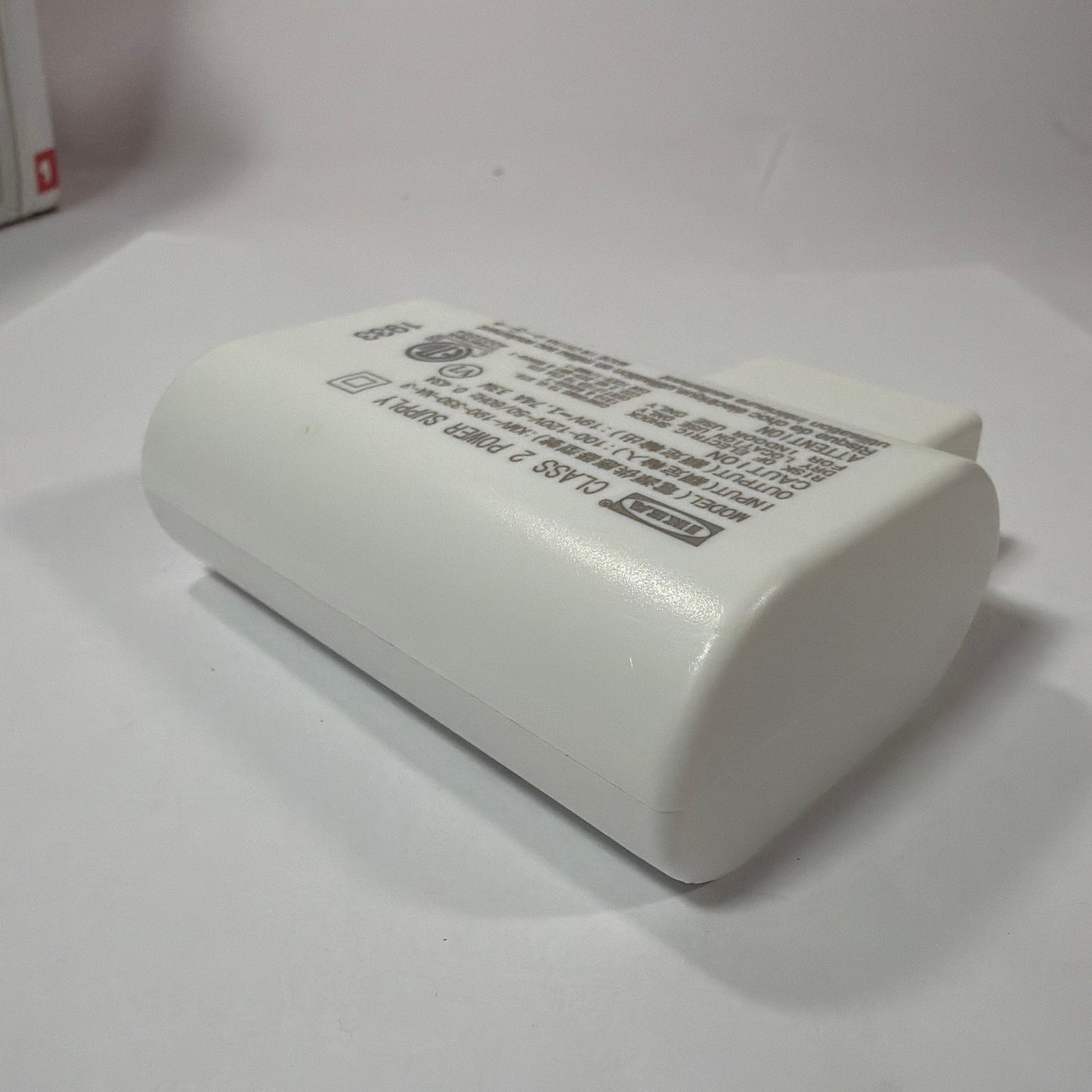 IKEA KMV-190-330-NA-3 19V 1.74A 33W Class 2 Power Supply Adapter