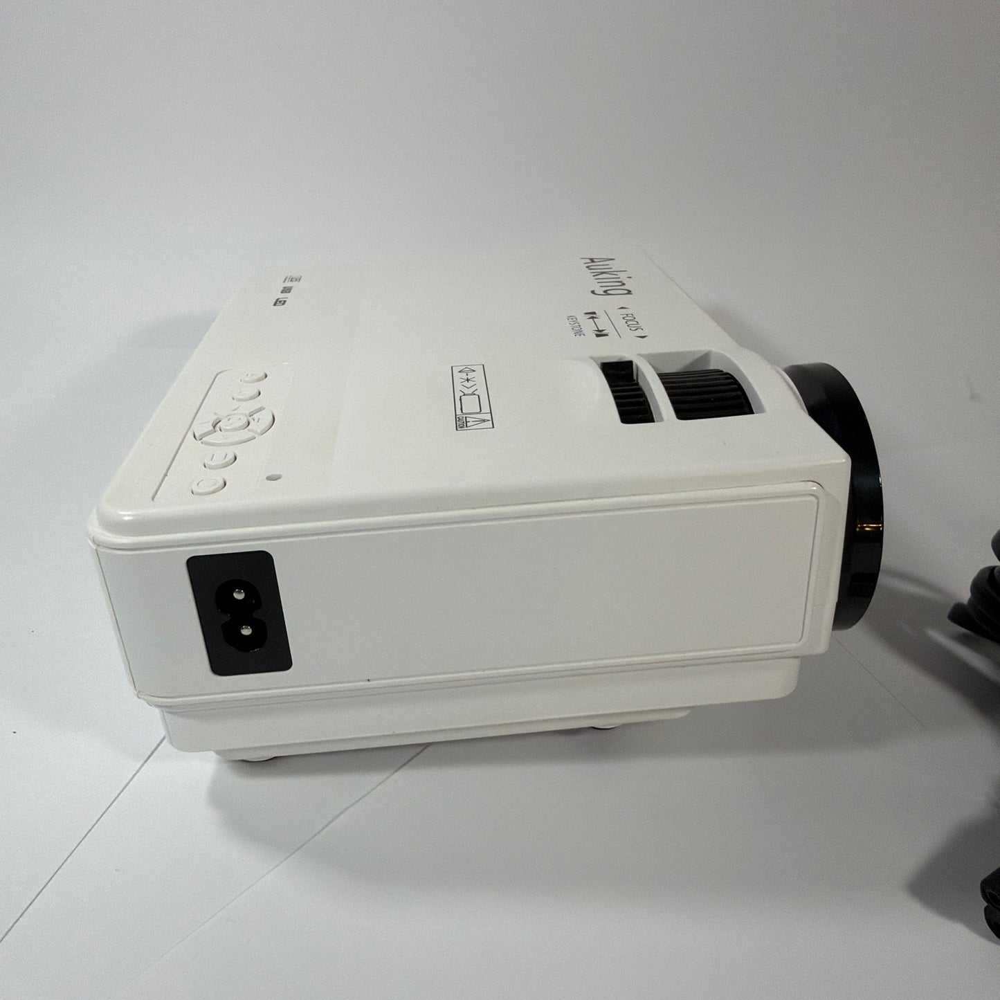 Auking M8-F Mini LED Projector White Tested Working With Power Cord