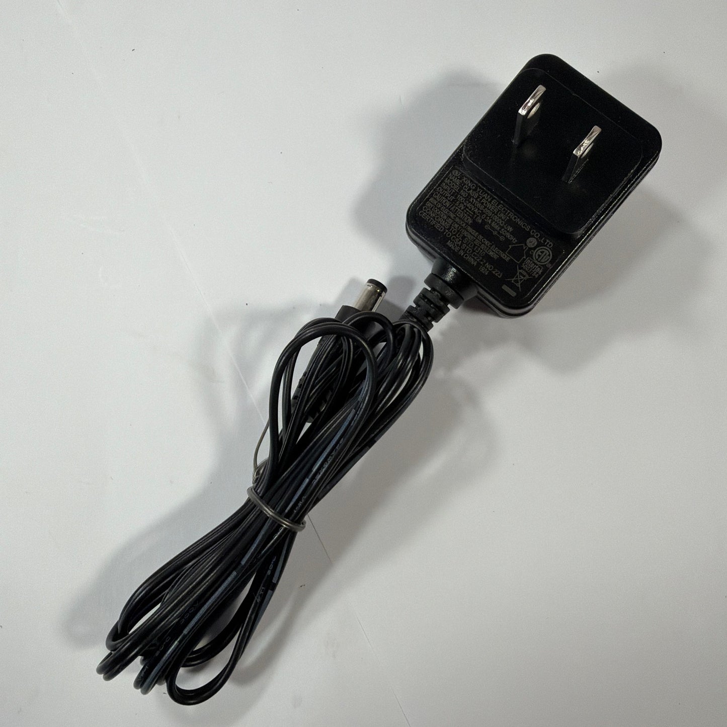 Smart Pixelator AC Adapter Power Supply 5.9V 1A Model XY06S-0591000Q-UW