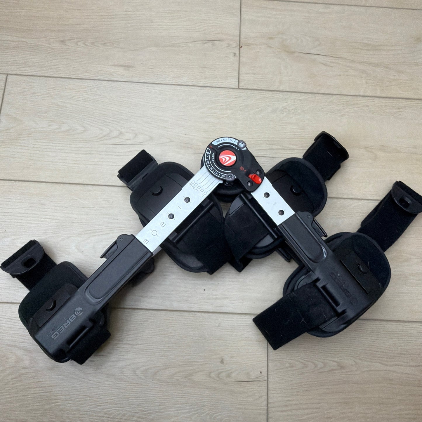 Breg T Scope Post-Op Hinged Knee Brace Adjustable ROM Black